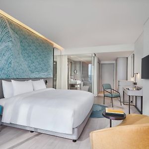 Deluxe Zimmer mit Kingsize-Bett